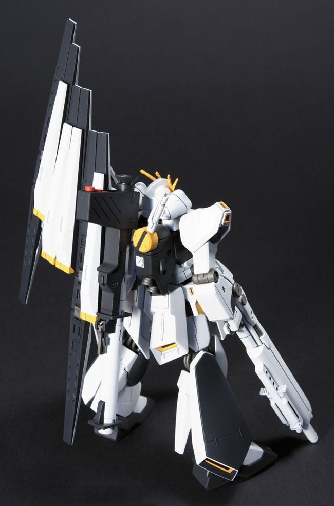 #93 FA-93HWS Nu Gundam (Heavy Weapon System) "Char's Counterattack", Bandai Hobby HGUC (Gundam Model Kit)