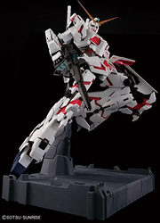 RX-0 Unicorn Gundam "Gundam UC", Bandai PG (Gundam Model Kit)