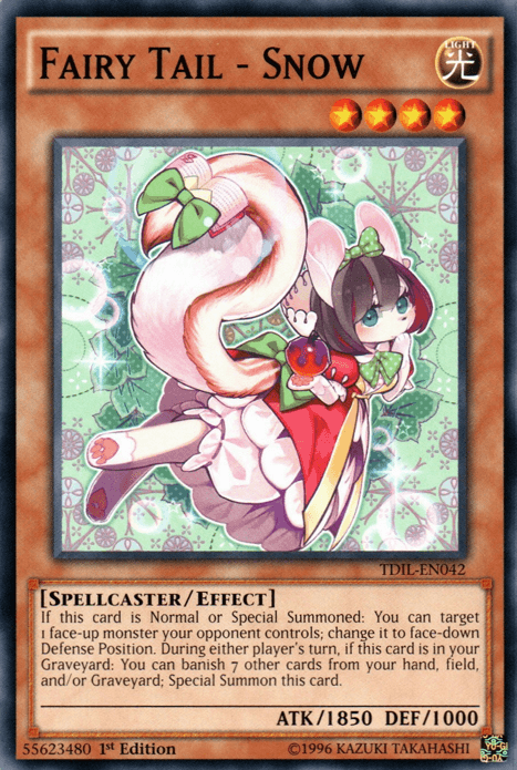 Fairy Tail - Snow [TDIL-EN042] Common" is a "Yu-Gi-Oh!" card from The Dark Illusion set. It features a chibi-style creature adorned with white fur, a pink bow, and a red dress while holding a lantern. As an Effect Monster, it boasts 1850 ATK and 1000 DEF points with spellcaster abilities that focus on Special Summon and defense manipulation.